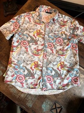 Marvel Short-Sleeve Button-Up Shirt - White, Red, Blue